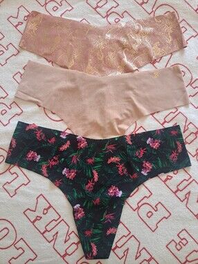 VS panties bundle (L) New